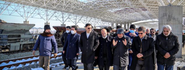 افتتاح خط‌آهن بستان‌آباد- تبریز تا پایان سال جاری/ بهره‌برداری از 5 پروژه ریلی کشور طی امسال و سال آینده