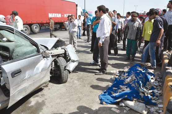 سانحه رانندگی در جاده بستان آباد-تیکمه داش دو کشته و ۱۲ مصدوم برجای گذاشت