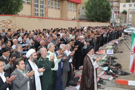 نماز فطر در شهرستان بستان آباد برگزار شد