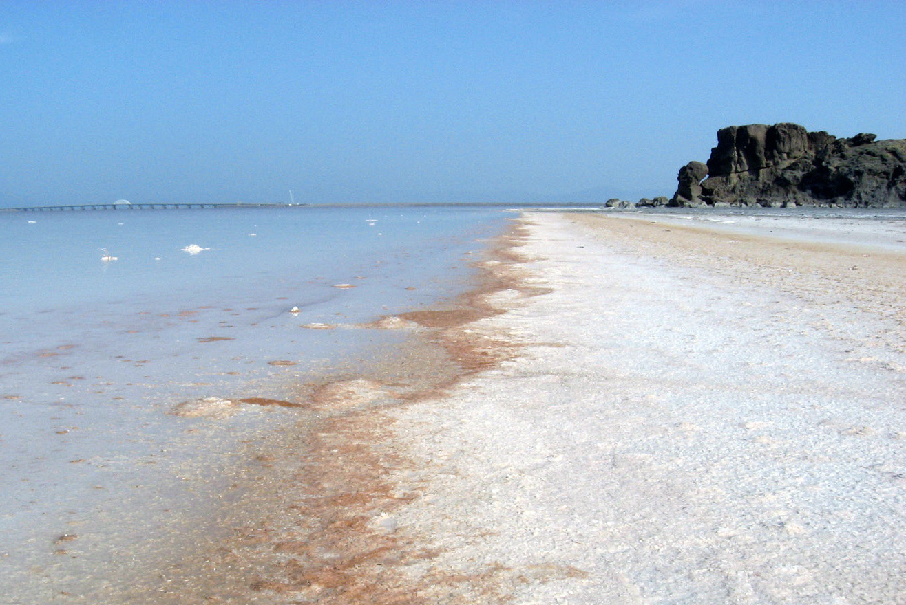آوارگی ۴ میلیون نفر به دنبال خشکی دریاچه ارومیه