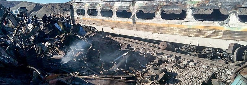 تلاش برای قرائت گزارش کمیسیون عمران درباره حادثه قطار تبریز- مشهد در صحن علنی مجلس