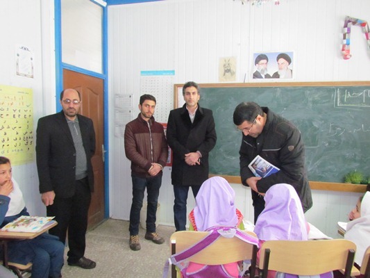 بازدید سرزده مدیر آموزش و پرورش بستان آباد از مدارس روستایی